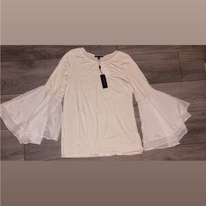 Cable & Gauge Medium Ivory Flares Long Sleeved Blouse Dressy New W/ Tags